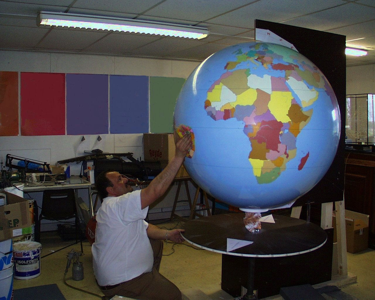Colors and maps by Eric Hébert ok